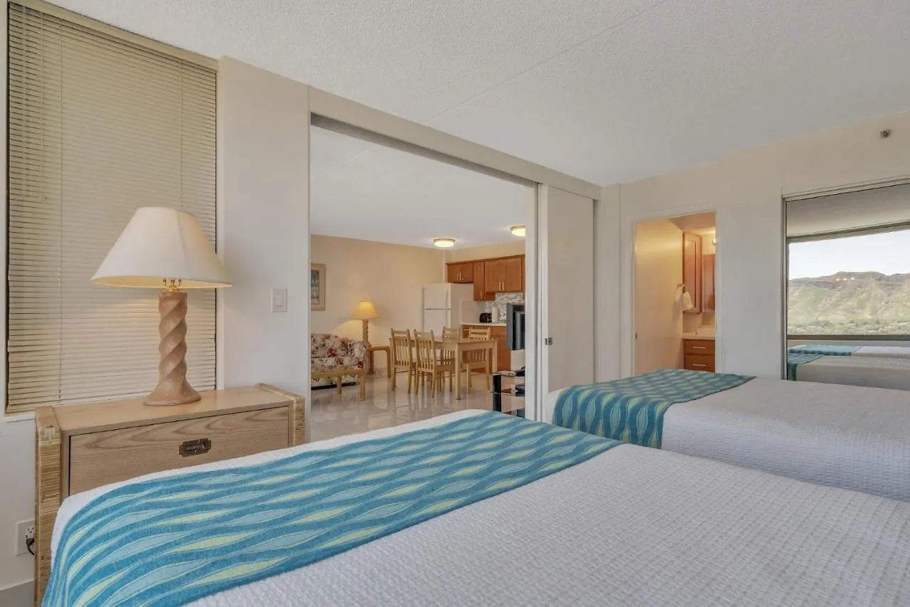 23Rd Floor Waikiki Banyan Condo - Only One Block From Beach! Honolulu Apartment