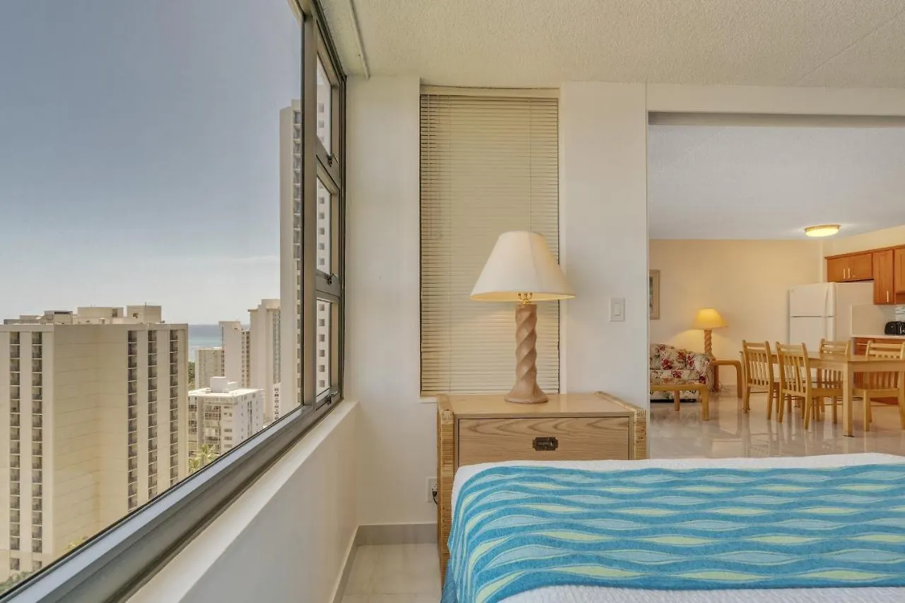 23Rd Floor Waikiki Banyan Condo - Only One Block From Beach! Honolulu