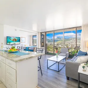 Waikiki Escapade Mountain Views Condo, Steps To With Parking Perk Honolulu