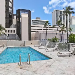 Modern Studio - Heart Of Waikiki With Parking! Honolulu